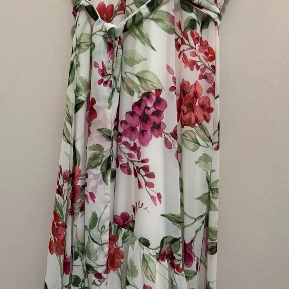 Roz & Ali White Maxi Skirt with Pink & Red Floral Print - Picture 2 of 6